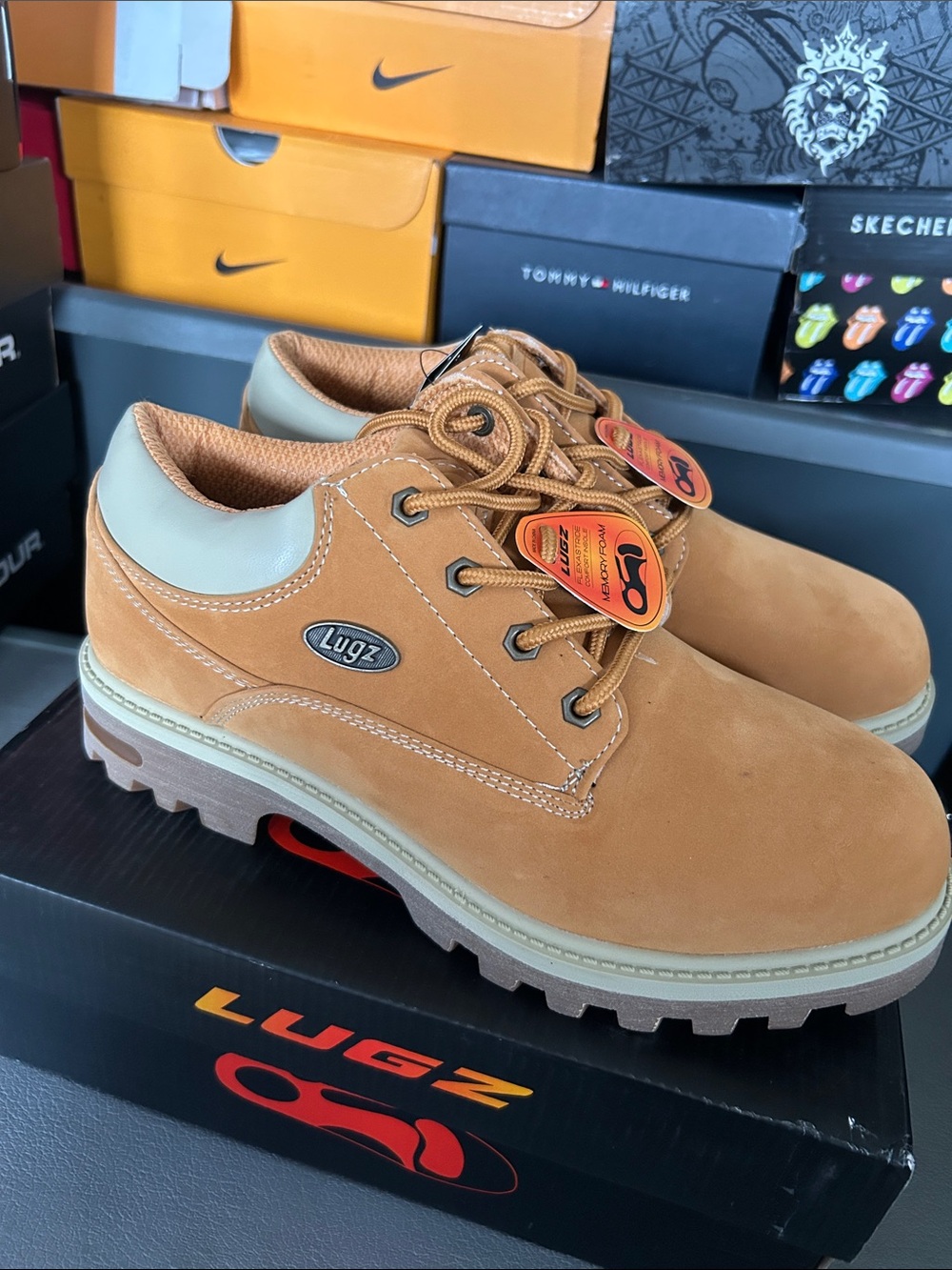 Lugz Men's Wheat/Tan Casual Work-Inspired Low Top Boots